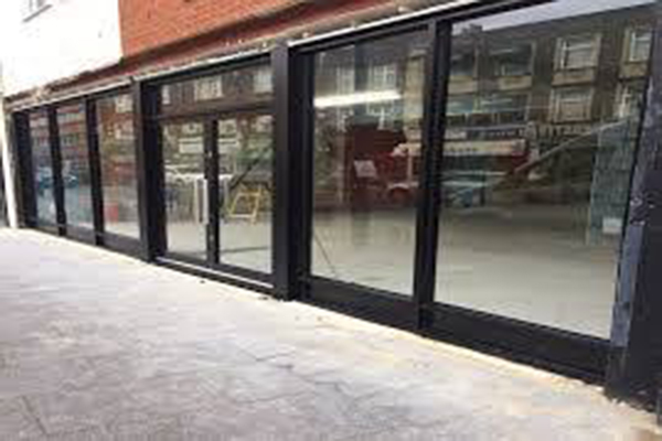 Aluminium and glass installation